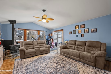 55 Newton Ave, Pittsfield, MA 01201 - photo 4