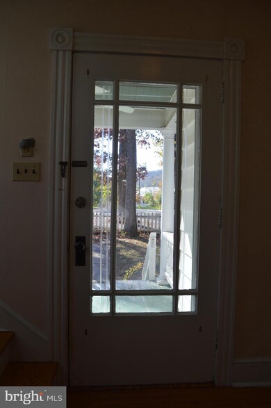 31 Rockwell Cir, Berkeley Springs, WV 25411 - photo 6