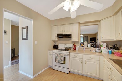 79 Bradford Ct, Matawan, NJ 07747 - photo 5