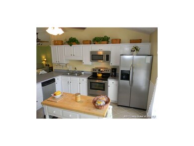 5306 Smith Rd, Floyds Knobs, IN 47119 - photo 2