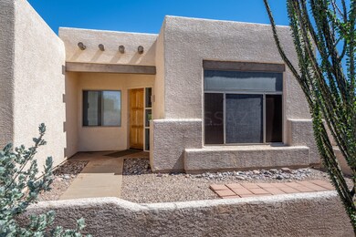 04-Exterior Entry Way