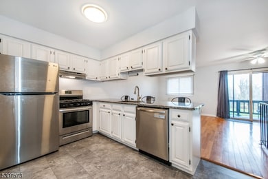 10 Augusta Dr unit 9, Vernon, NJ 07462 - photo 3