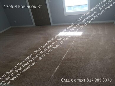 1705 N Robinson St, Cleburne, TX 76031 - photo 4