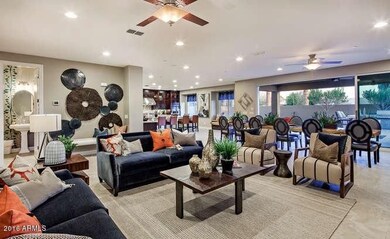 2915 E Madison Vistas Drive-small-022-Ma