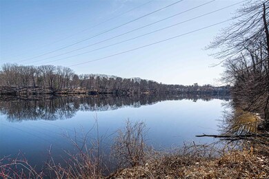 46 Walden Pond Dr, Nashua, NH 03064 - photo 2