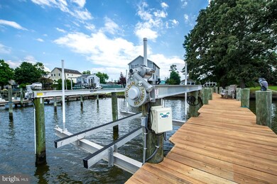 3810 Clarks Point Rd, Middle River, MD 21220 - photo 6