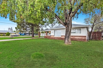 1102 E 3rd Ave-2