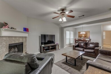 1327 Oakcrest Dr, Providence Village, TX 76227 - photo 4