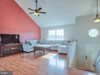 125 Job Rd, Inwood, WV 25428 - photo 4