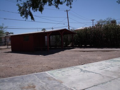 2841 W Quail Rd