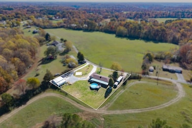 8597 Chaffin Rd, Baxter, TN 38544 - photo 3