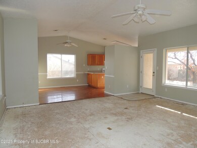 5003 Evergreen Dr, Farmington, NM 87402 - photo 2