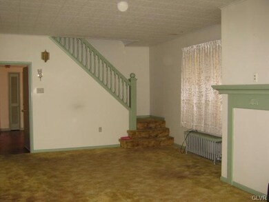 230 East St, Coaldale, PA 18218 - photo 5