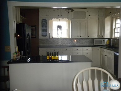 616 W Main St, Woodville, OH 43469 - photo 6