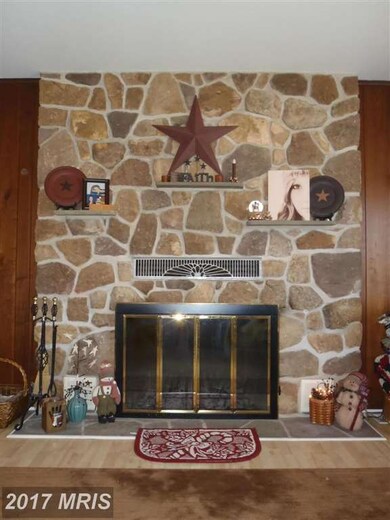 4088 Ricklyn Dr, Chambersburg, PA 17202 - photo 7