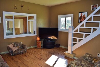 Large yet cozy Living Room. Step out onto the heat