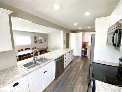 119 W 20th St, Burley, ID 83318 - photo 7