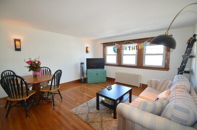 27 Vaughan Ave unit 2, Newport, RI 02840 - photo 3