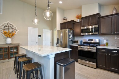 707 Rim Water Dr, Alvin, TX 77511 - photo 6