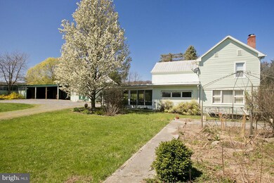 1236 Timber Ridge Rd, Berkeley Springs, WV 25411 - photo 3