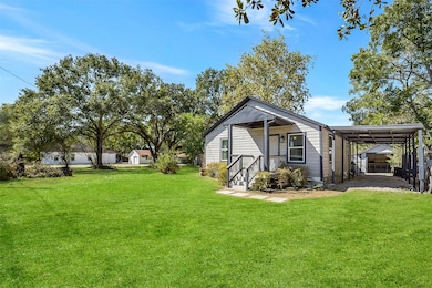 307 Penick Rd, Waller, TX 77484 - photo 2