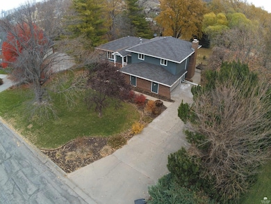 1333 Crescent Ln, Concordia, KS 66901 - photo 2