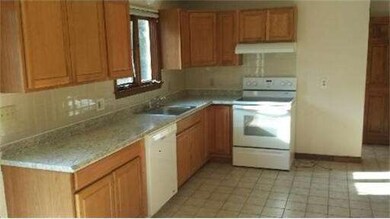 6 Arlington St, Foxboro, MA 02035 - photo 4