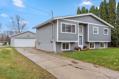 1005 W Main St, Middleville, MI 49333 - photo 2