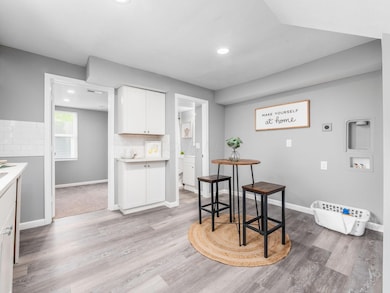 2767 Hiawatha St, Columbus, OH 43211 - photo 5