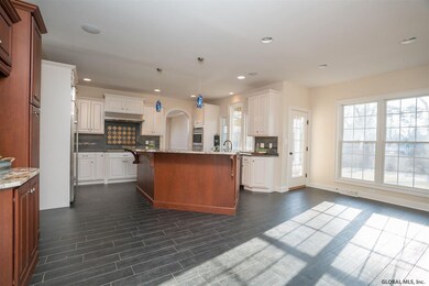 29 Bacon Ln, Albany, NY 12211 - photo 6