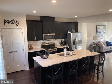 8 Cardinal Ct, Sewell, NJ 08080 - photo 2