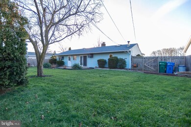 58 Basswood Rd, Levittown, PA 19057 - photo 4