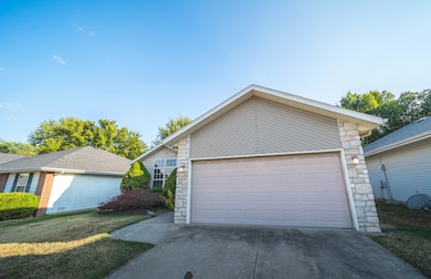 1628 E Adams St, Springfield, MO 65803 - photo 2