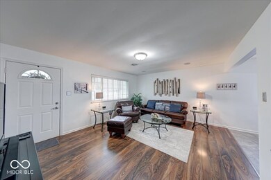 517 S 4th Ave, Beech Grove, IN 46107 - photo 4