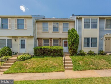 12512 Willow Spring Cir, Germantown, MD 20874 - photo 2