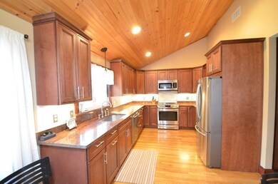 191 S Main St, Sherborn, MA 01770 - photo 6