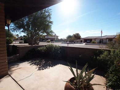 5042 W Whispering Wind Dr, Glendale, AZ 85310 - photo 4