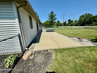 4736 Amaryllis St, Lima, OH 45807 - photo 5