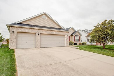 1919 Wellington Ln, Maryville, IL 62062 - photo 3