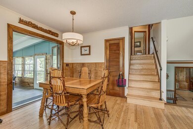 Upper Level Dining Space