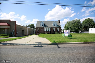 540 Crown Point Rd, West Deptford, NJ 08086 - photo 2