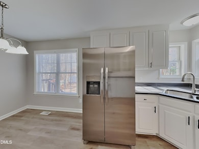 120 Hocutt Dr, Clayton, NC 27520 - photo 6