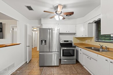 644 Monte Carlo Rd, Jacksonville, FL 32216 - photo 7