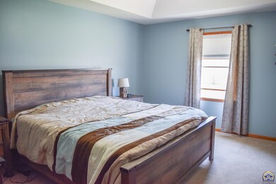 4427 SW Colly Creek Dr, Topeka, KS 66610 - photo 7