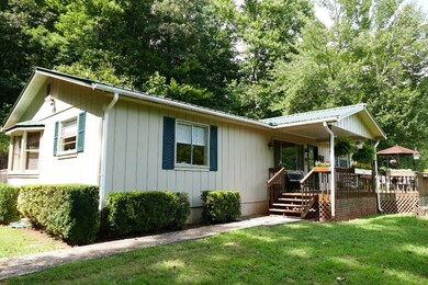 Clean, tasteful landscaping, well maintained