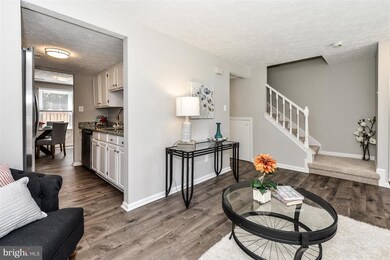 22428 Stablehouse Dr, Sterling, VA 20164 - photo 4