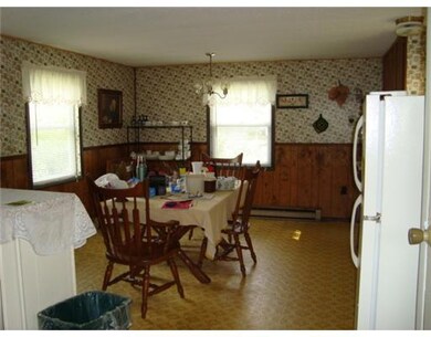 8 2nd Ave, Mechanic Falls, ME 04256 - photo 3