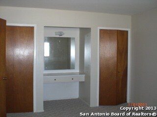 1120 N King St unit 102, Seguin, TX 78155 - photo 5