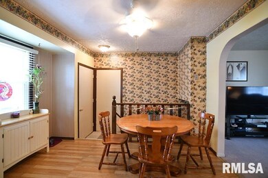 4812 N Sturdevant St, Davenport, IA 52806 - photo 4