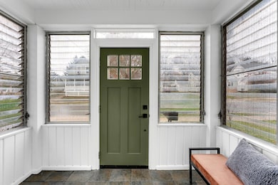 1233 Emerald Ave NE, Grand Rapids, MI 49505 - photo 4